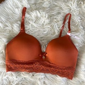 NWOT Daisy Fuentes burnt orange lightly padded underwire lacy bra sz 34 B 5 hook